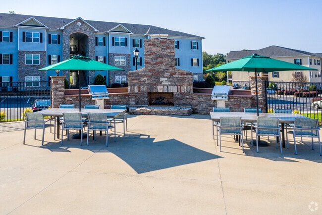 Área de piscina - Commons at Fort Mill