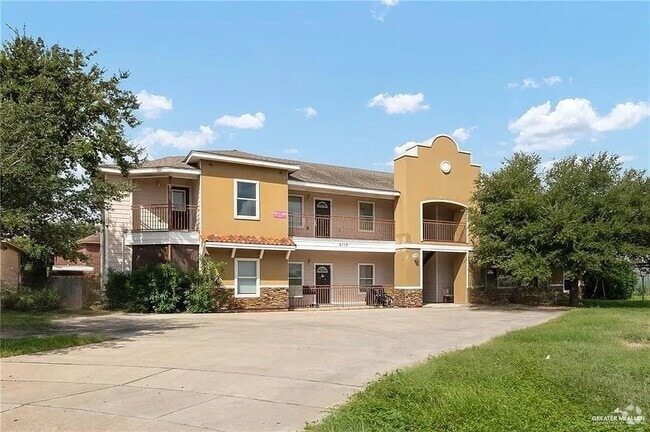Building Photo - 4113 N 24th Ln Unit 6 Rental