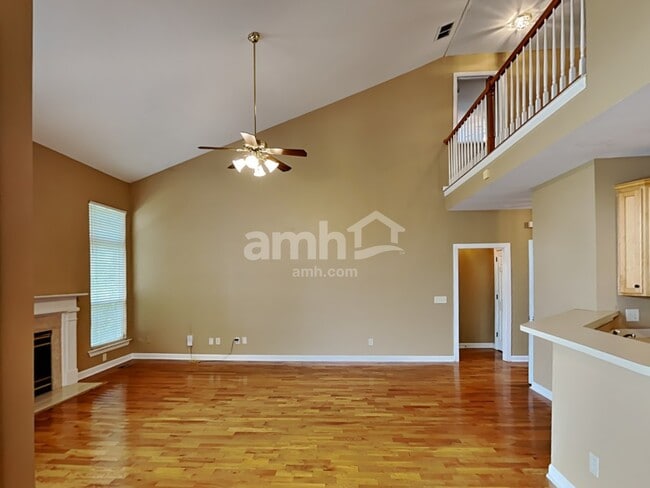 Photo - 317 Stone Heath Ct
