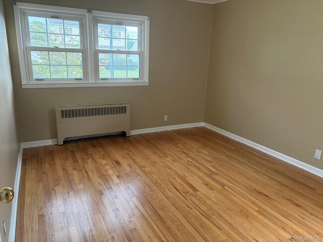 243 Lee Ave