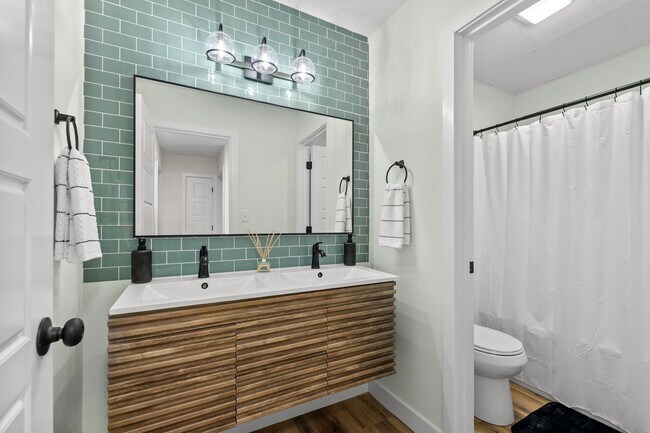 Photo - Juniper-1802-1804 Unit 1804