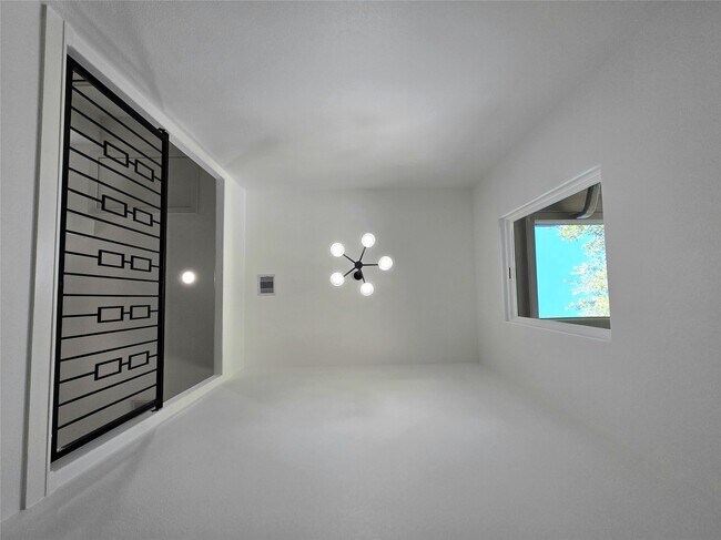 Photo - 14811 Wallach Dr