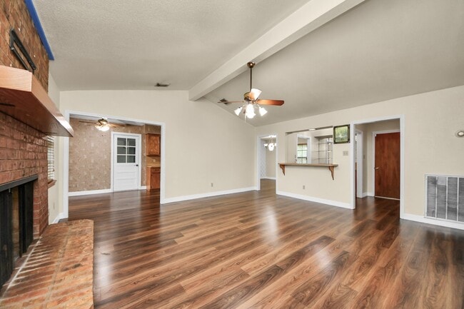Photo - 8407 Kirchner Rd