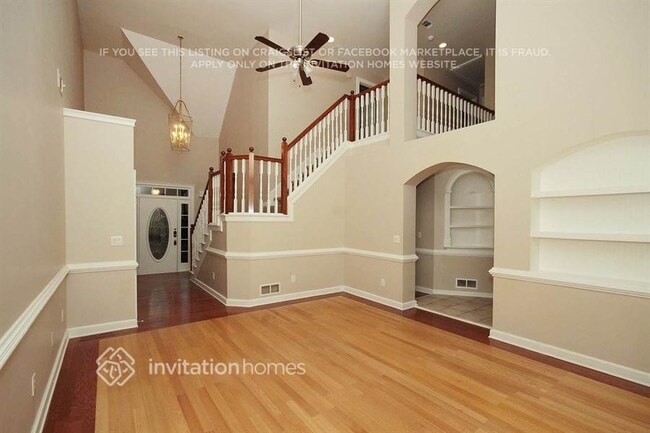 Photo - 1905 Oak Wind Ln NE