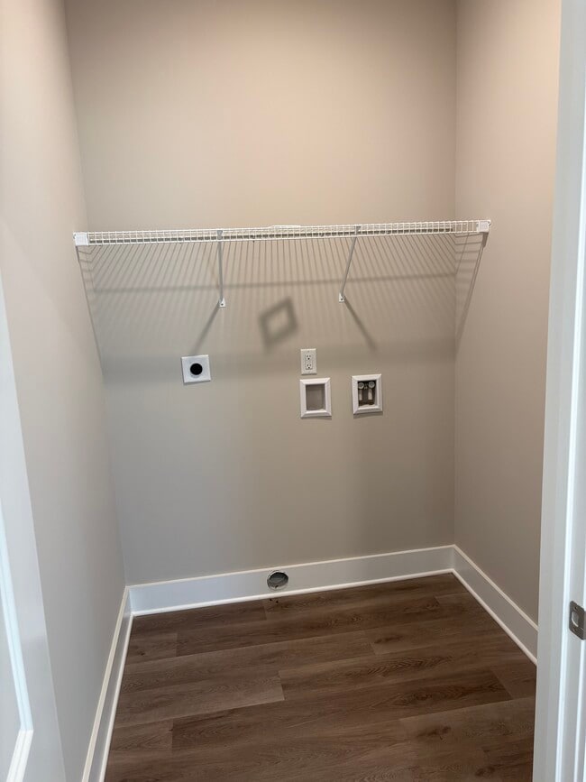 Photo - 4662 Heiskell Dr