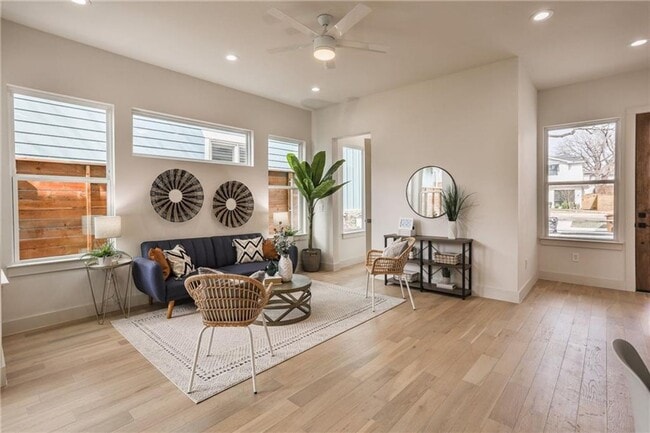 Photo - 501 Texas Ave