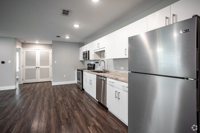2BR, 2BA - 1,200SF - Kitchen