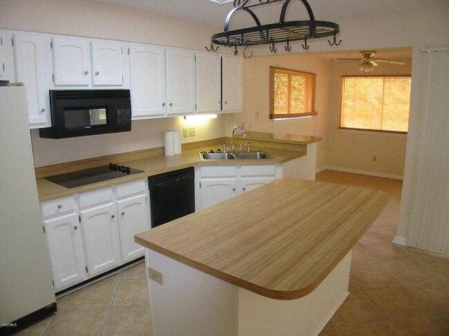 Photo - 56105 Diamondhead Dr E Casa