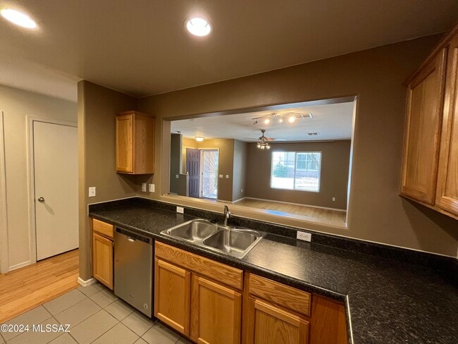 Photo - 6002 S Cedar Elm Ln