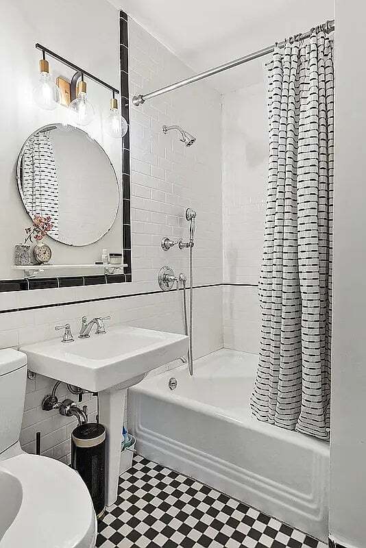 Photo - 198 Sixth Avenue Unit 4