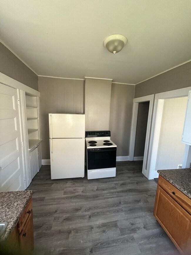 Photo - 142-144 Bowman St Unit 142 Bowman St