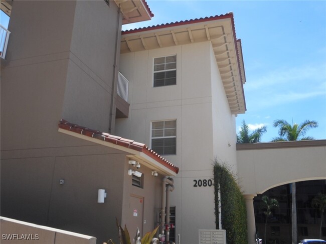 Building Photo - 2080 W First St Unit 304 Rental