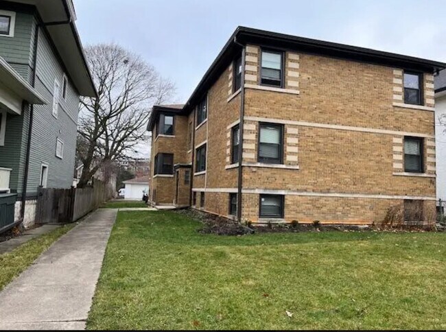 Photo - 88 Kimbark Rd Apartments Unit 1