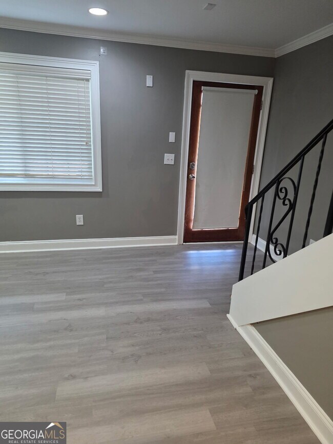 Photo - 127 Rondak Cir
