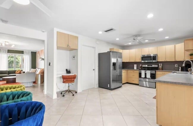 Photo - 3351 NW 67th St