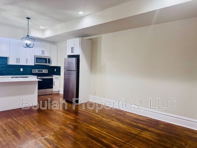 Photo - 1306 Sidney St