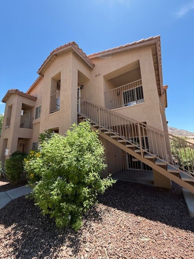 Photo - 2 Bedroom Upstairs Condo