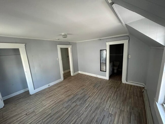 23 Forest St Unit 2L