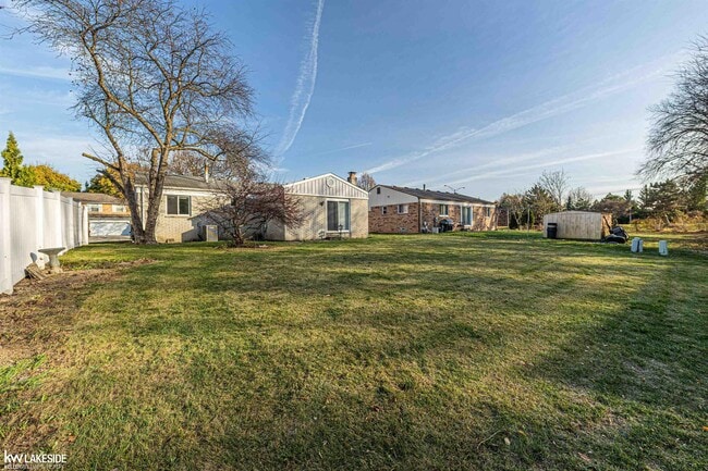 Photo - 3043 Heritage Dr