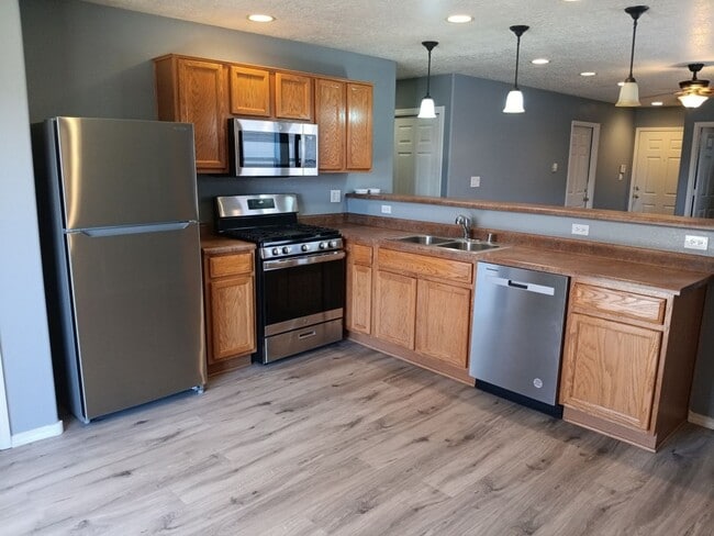 Photo - Beautiful 3 Bedroom 2 Bathroom Home Located in Ventana Ranch!!