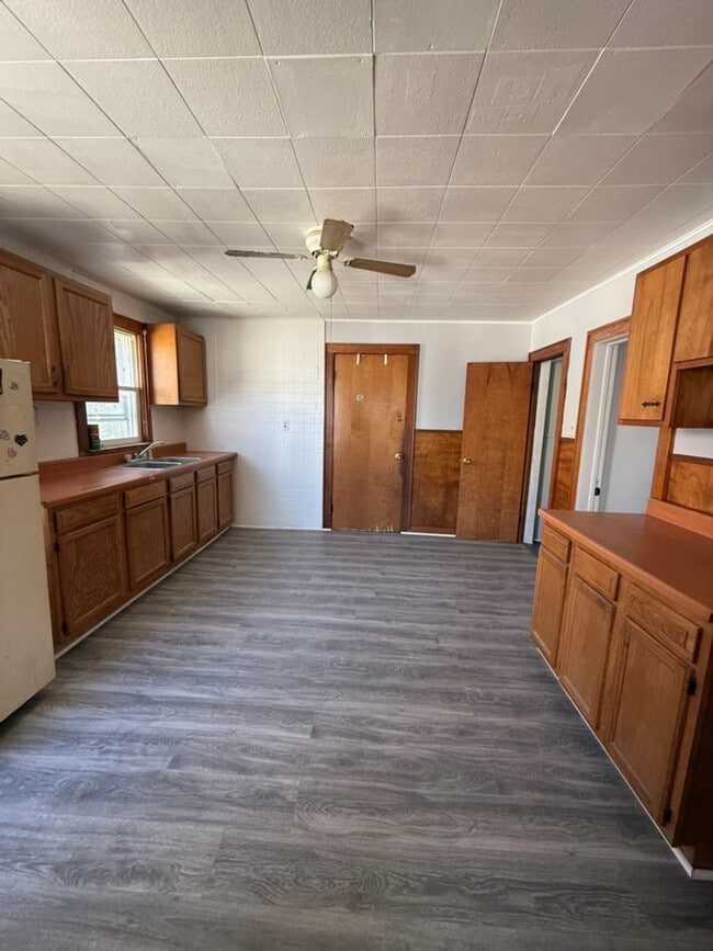 1121 St Vincent St Unit 2