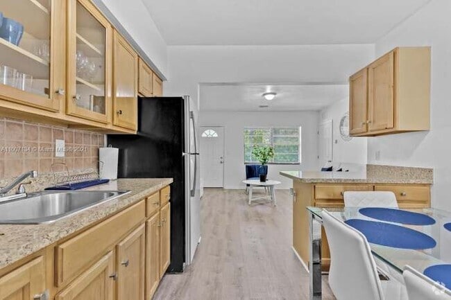 Building Photo - 715 NE 92nd St Unit #1 Rental