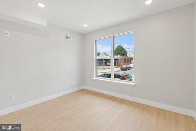 Photo - 520 W Susquehanna Ave