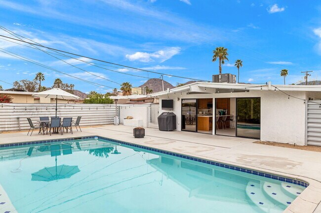 45720 Abronia Trail