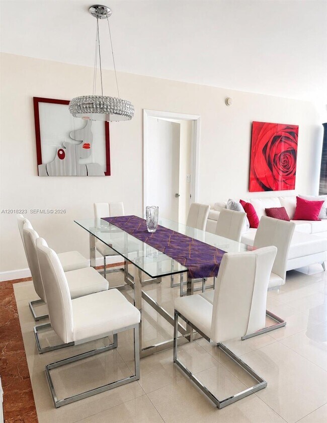 Building Photo - 17201 Collins Ave Unit 506