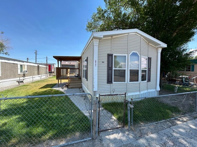 Building Photo - 3 Bedroom 2 Bath High-End Mobile Home with...