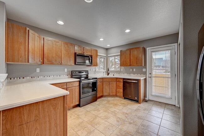 Photo - 1344 Red Mica Way