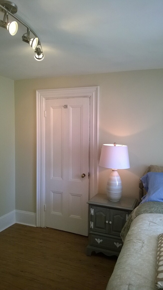 Photo - 1094 Woodbury Ave Unit 301