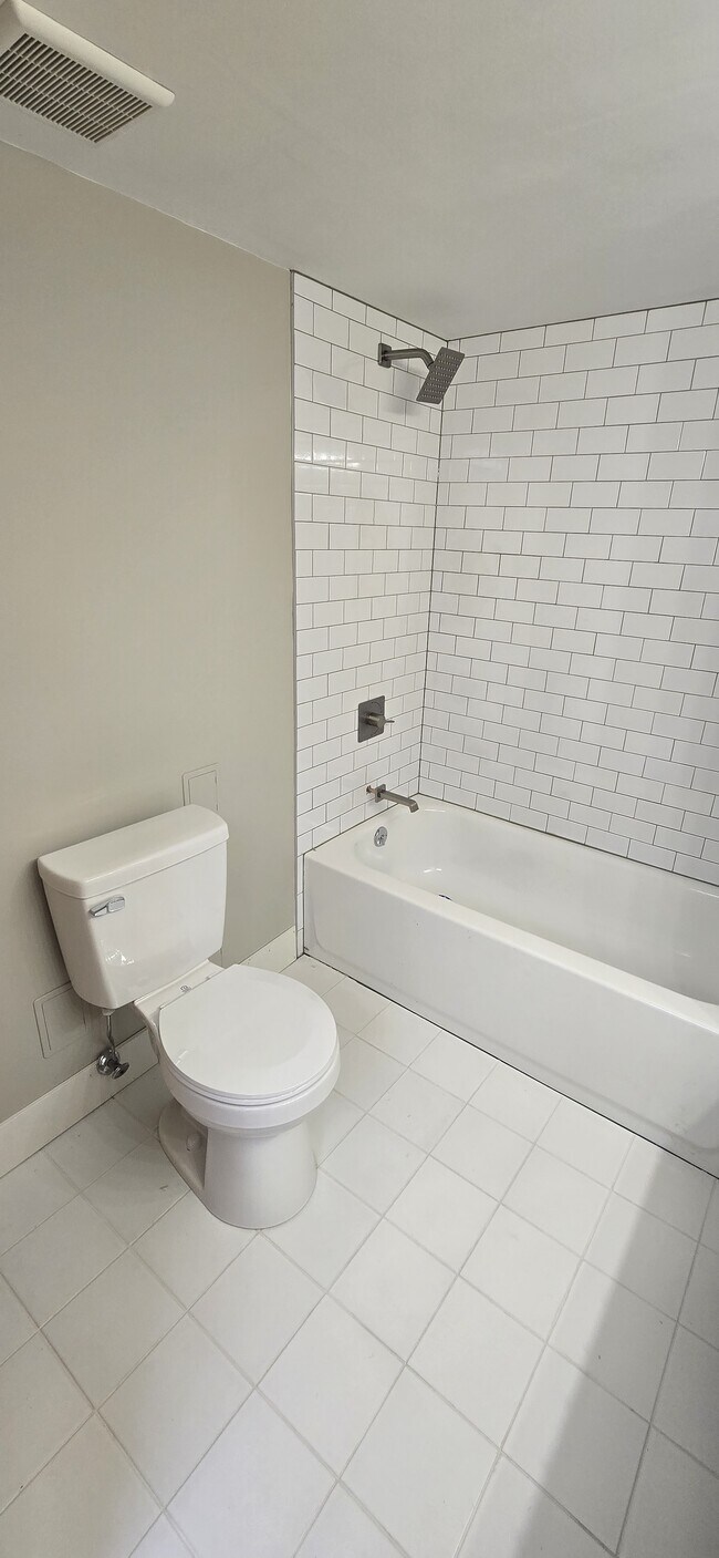 bathroom2 - 7 Mountain Rd Unit 2