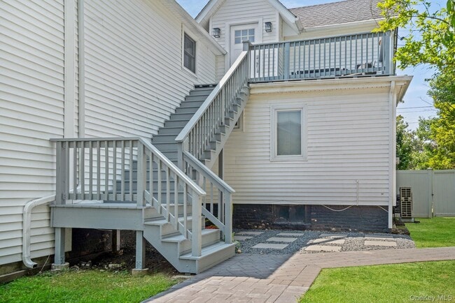 Photo - 108 Sheridan Ave Unit 2