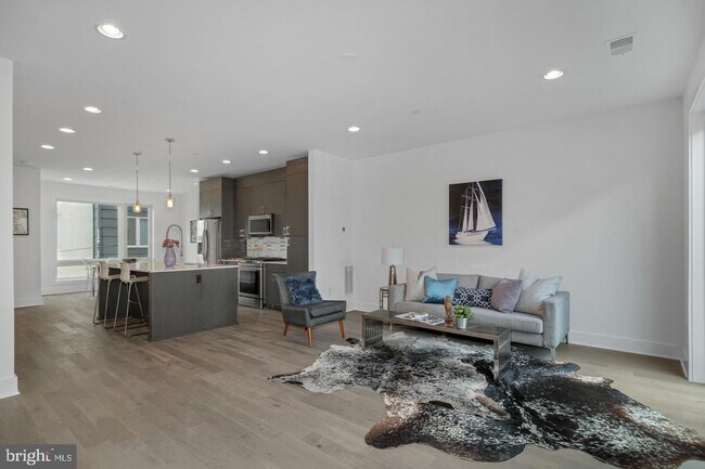 Photo - Pennsport Townhome with Garaged Parking
