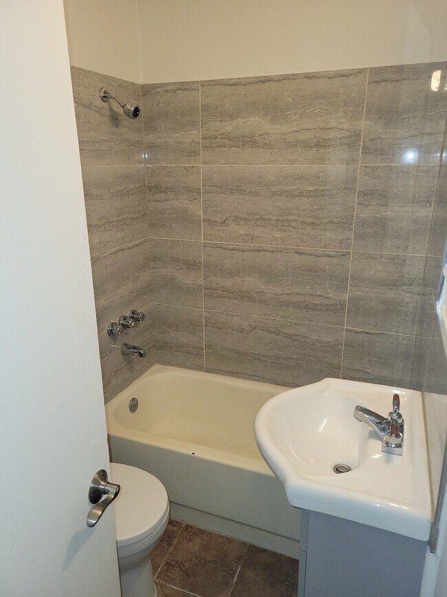 Photo - 2-Bedroom apartment for rent by the lake Unité 1