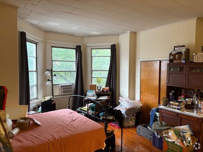 Building Photo - 3007 N Calvert St Rental