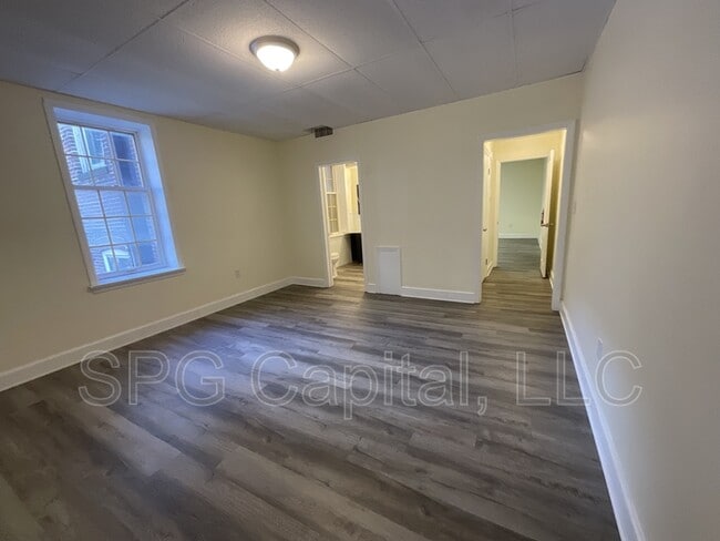 Photo - 5 Center Square Unit 32