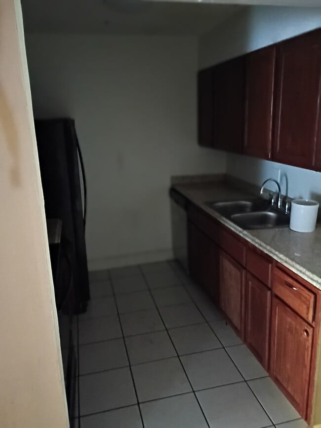 Photo - 1523 Camelot Dr Unit 1523