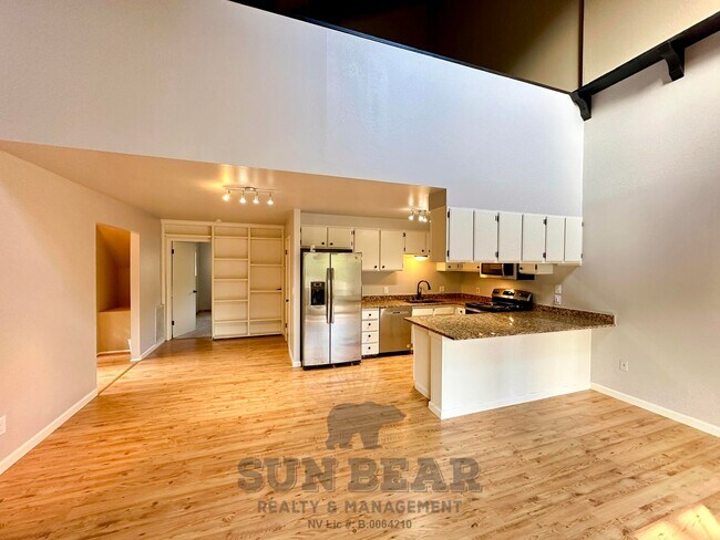 Photo - 2 Bedroom / 2 bathroom -Allows a dog upon approval!