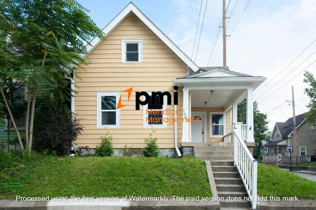 Photo - 1667 Union St