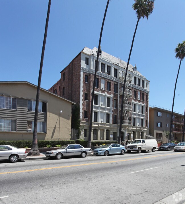 The Elmwood Apartments
