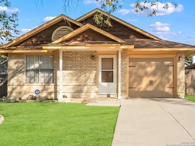 Building Photo - 715 Meadow Gate Rental