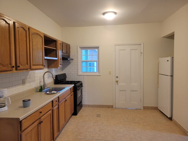 kitchen - 362 Norton St Apartamentos Unidad A