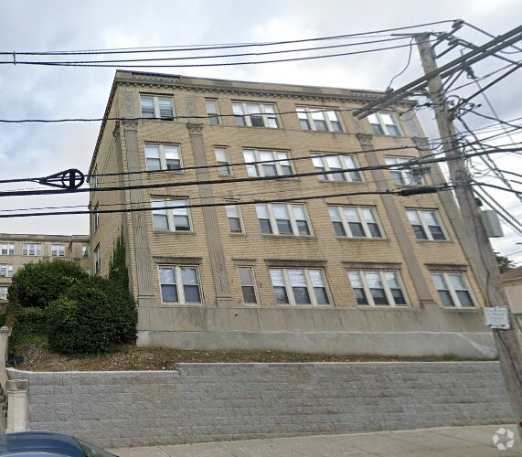 Building Photo - 20 Colborne Rd Rental