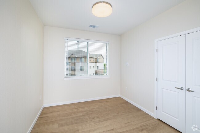 3BR, 2BA - 1,082SF - Bedroom