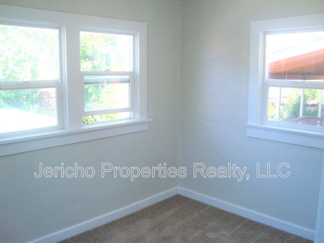 Photo - 417 S Clarkson St