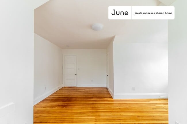 Photo - Room in Shared 7 bed/2 bath home Unidad F