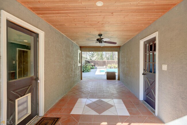 Photo - 240 Browns Hill Ct