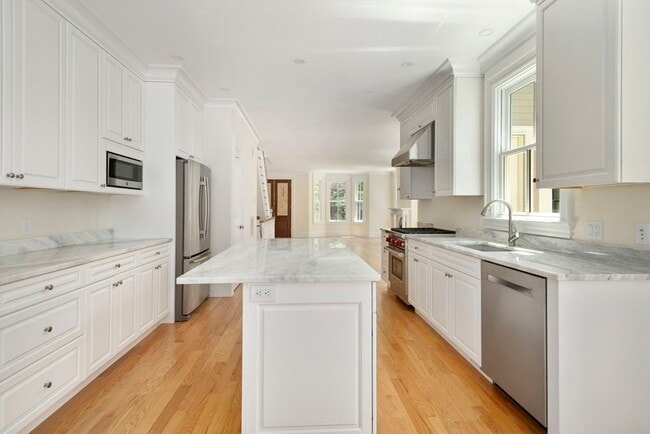 Photo - 60 Reed St